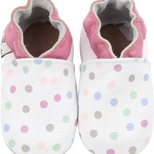 NWT CLASSICZ GUM BALL WHITE Shoes